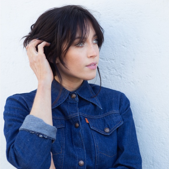 Meet your Posher, Lucy - Picture 1 of 1